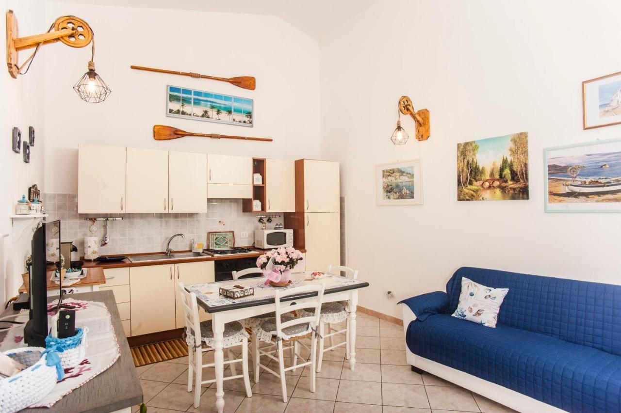 Casa Vacanze Luna Pula Buitenkant foto
