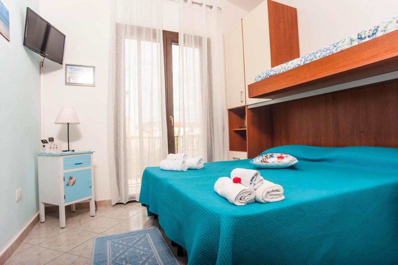 Casa Vacanze Luna Pula Buitenkant foto